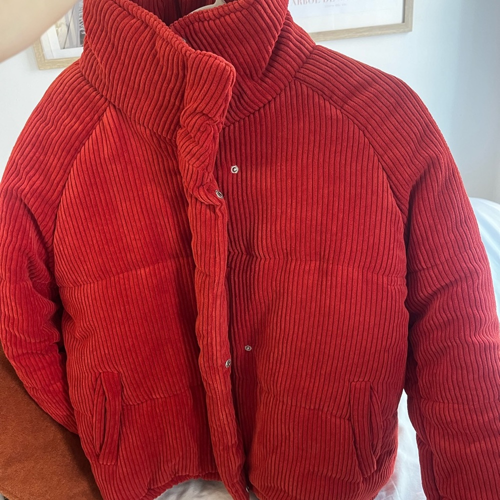 Red Cropped Puffer